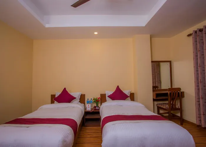 Oyo 273 Rara Palace ホテル カトマンズ